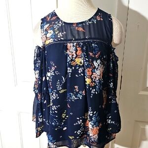 Lucky Brand Floral Navy Women's Top. Ruffel Sleeves. Meduim